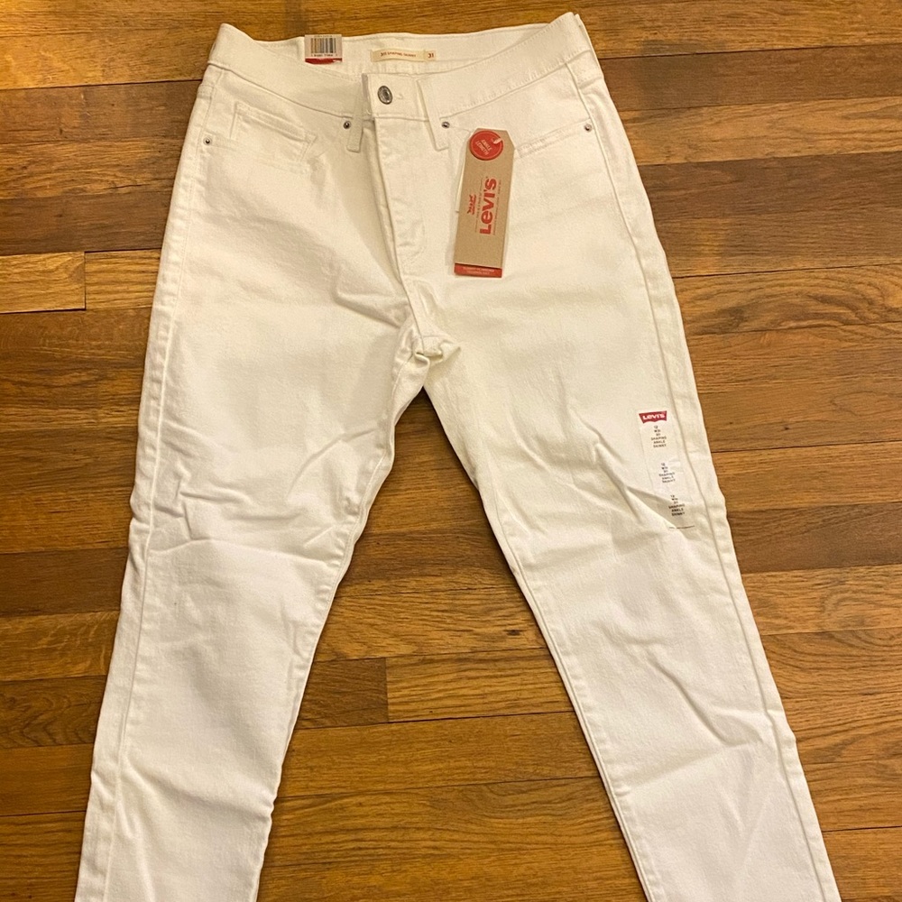 Levi’s straight leg white jeans NWT